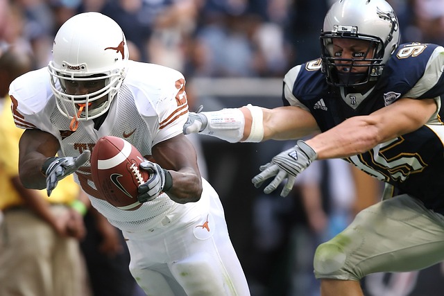 昔日水晶宫双星埃泽、奥利塞本赛季关键数据对比：后者均占优