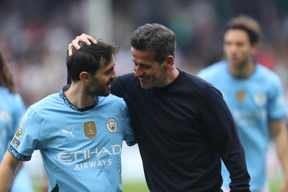 欧冠精彩进球回顾：梅西助攻集锦,